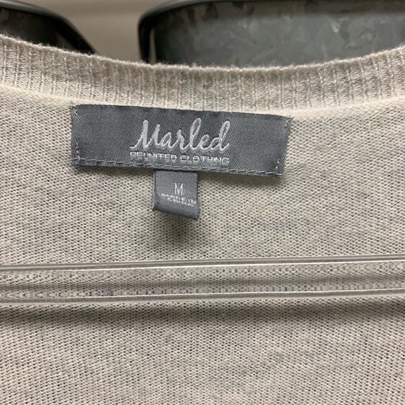 Ruffled front and back lightweight beige sweater - Picture 3 of 4